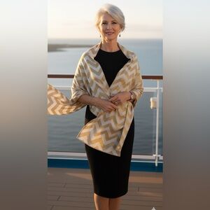 NWT in package Cruise Club cardishawl